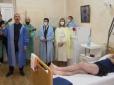 Хіти тижня. Вперше за час президенства: Зеленський з дружиною і Міхалком прийшли до військового госпіталю (відео)