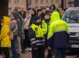 Декого вирішили депортувати: У Ризі перевірили тисячу росіян під час 