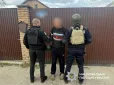 Торгівля зброєю закінчилась несподіваним чином: У передмісті Києва застрелили військового та його родичку