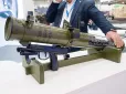 Несе смерть окупантам: Військові показали, як працює український вогнемет РПВ-16 для ближнього бою (відео)