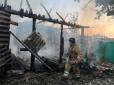 Сталась пожежа: На Івано-Франківщині четверо травмованих через нічну атаку РФ, зокрема, дитина (фото)