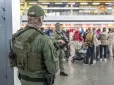 Дурний жарт коштував недешево: У Варшаві затримано українку, яка хотіла сісти на літак з написом 