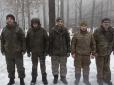 Українські військові застосували дрон із гучномовцем: Група окупантів здалася в полон після звернення своїх товаришів по службі (відео)